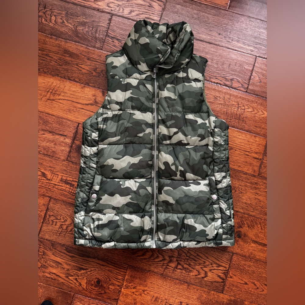 Two Old Navy Puffer Vests